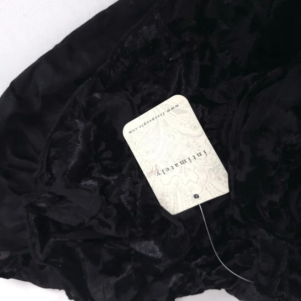 Free People NEW Snow Angel Micro‎ Shorts LARGE Black Velvet Burnout Ruffles